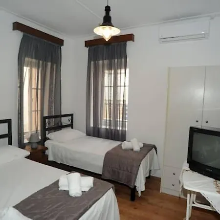 Apartment Crecian Water Front
